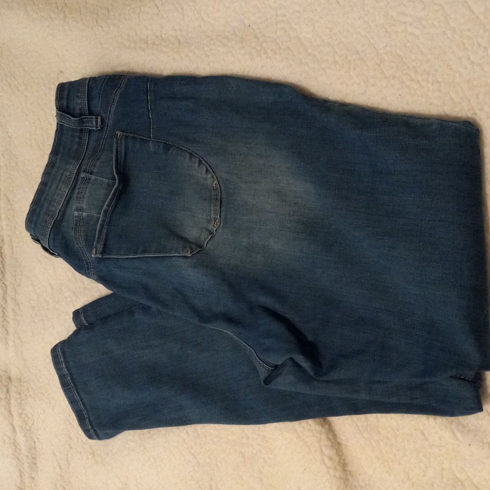 YMI Royalty for Me Jeans Size 14 Wanna Betta Butt Mid Rise Skinny